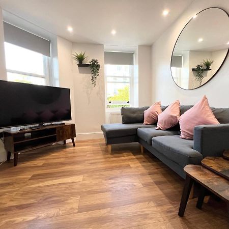 Lovely Apartment, One Minute From Bournemouth Beach And Town. Exterior foto